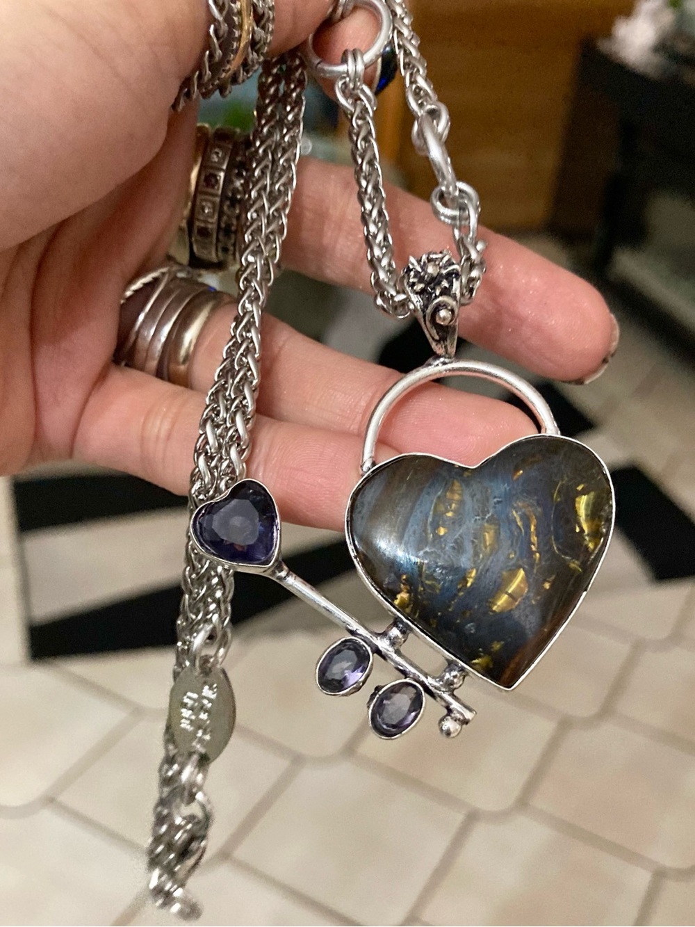 Genuine tiger eye gemstones heart & purple amethyst arrow boho silver necklace . - Picture 12 of 13